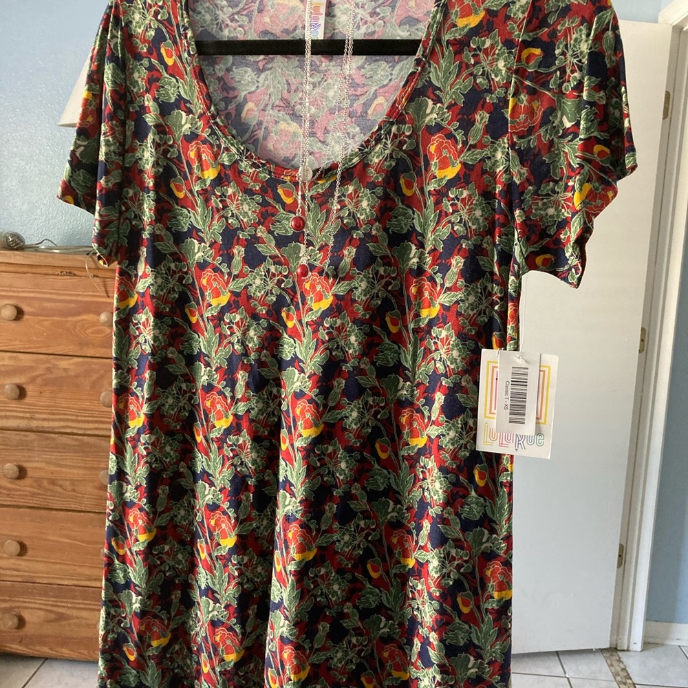 Classic T lularoe